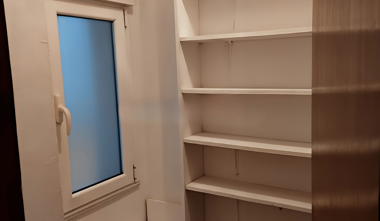 1189478663_smooth_8k_6148x8192_2pass_photo_2024-08-24_09-21-06_moreDetail_8k_6148x8192_2pass_photo